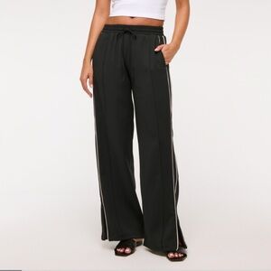 Abercrombie & Fitch Black Wide-Leg Pull On Pants MEDIUM LONG